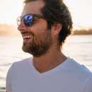Handsome, tall and tanned guy wants to meet shy woman in Peoria